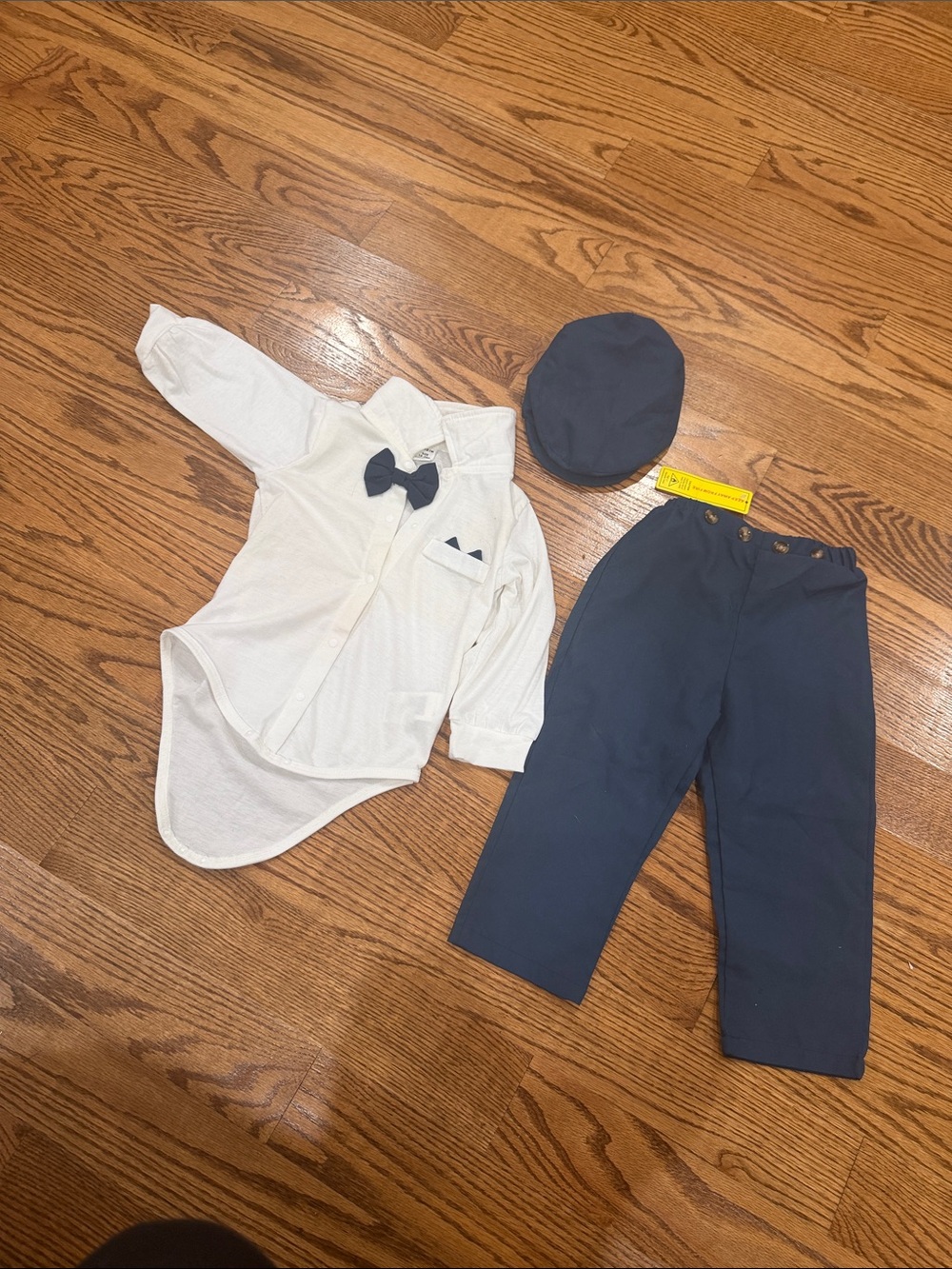 Classic Navy & White Boys' Costume Set with Cap and Bow Tie